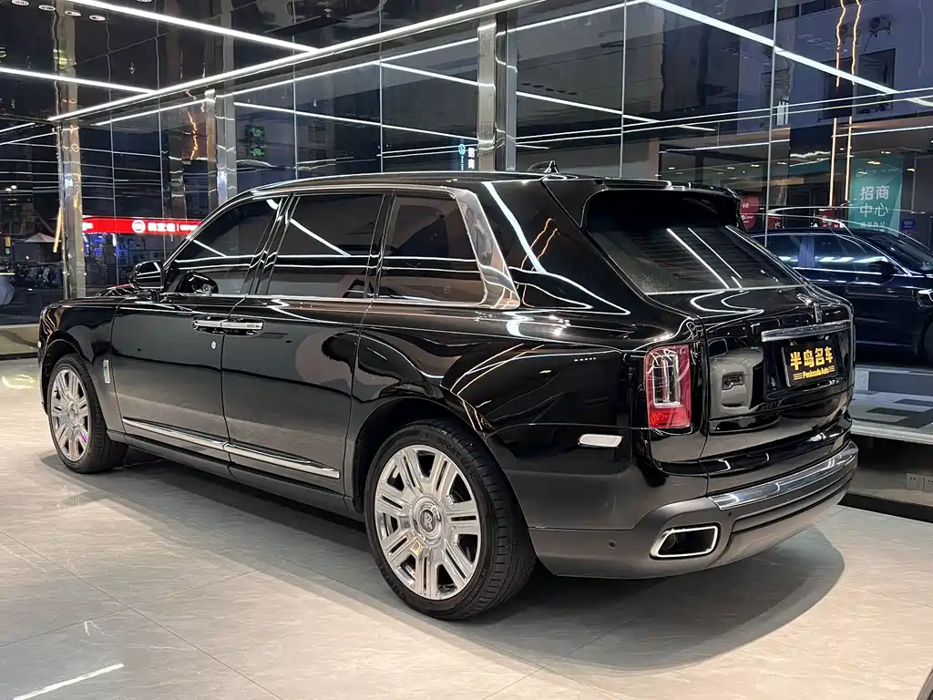 ROLLS-ROYCE CULLINAN
