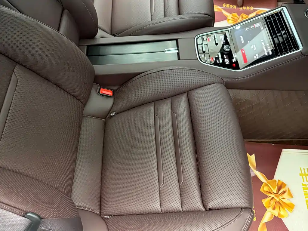 Porsche Panamera — миниатюра 10
