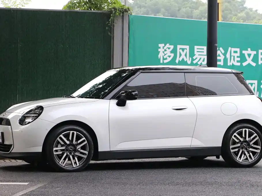 MINI MINI COOPER EV — миниатюра 9