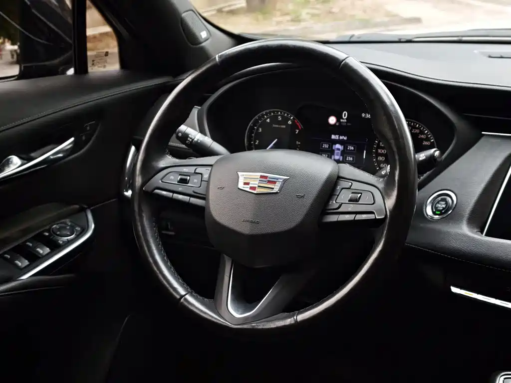 Cadillac XT4 — миниатюра 14