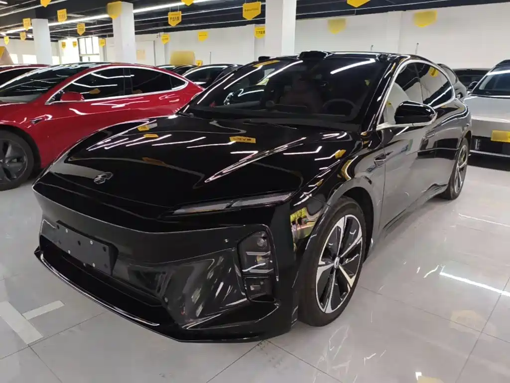 NIO ET5
