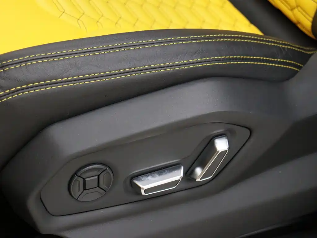 Lamborghini Urus — миниатюра 4