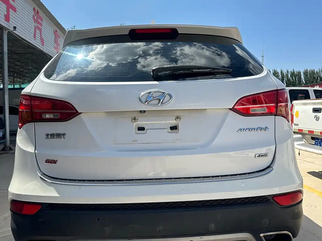 Hyundai Santa Fe — миниатюра 8