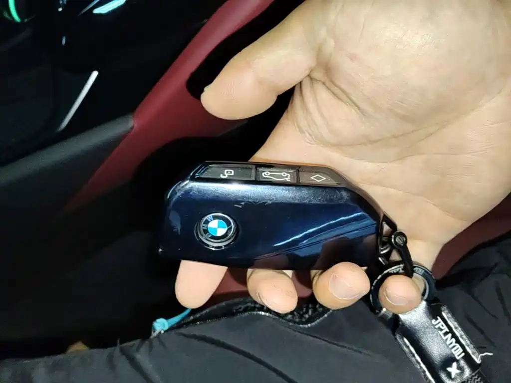 BMW i5 — миниатюра 23