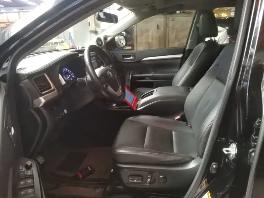 Toyota Highlander — миниатюра 15