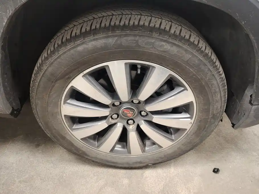 Roewe RX8 — миниатюра 6