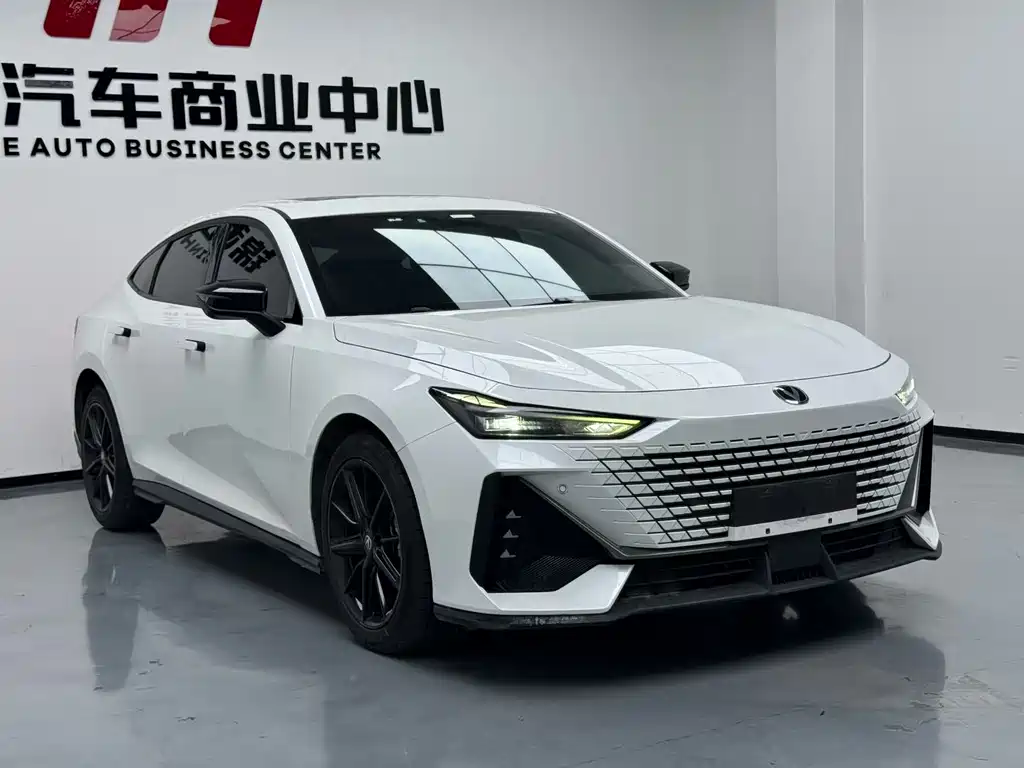 Changan UNI-V — миниатюра 3