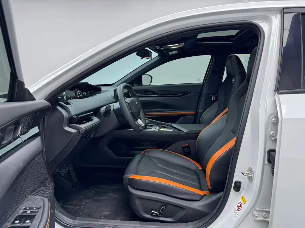 Changan UNI-V — миниатюра 4