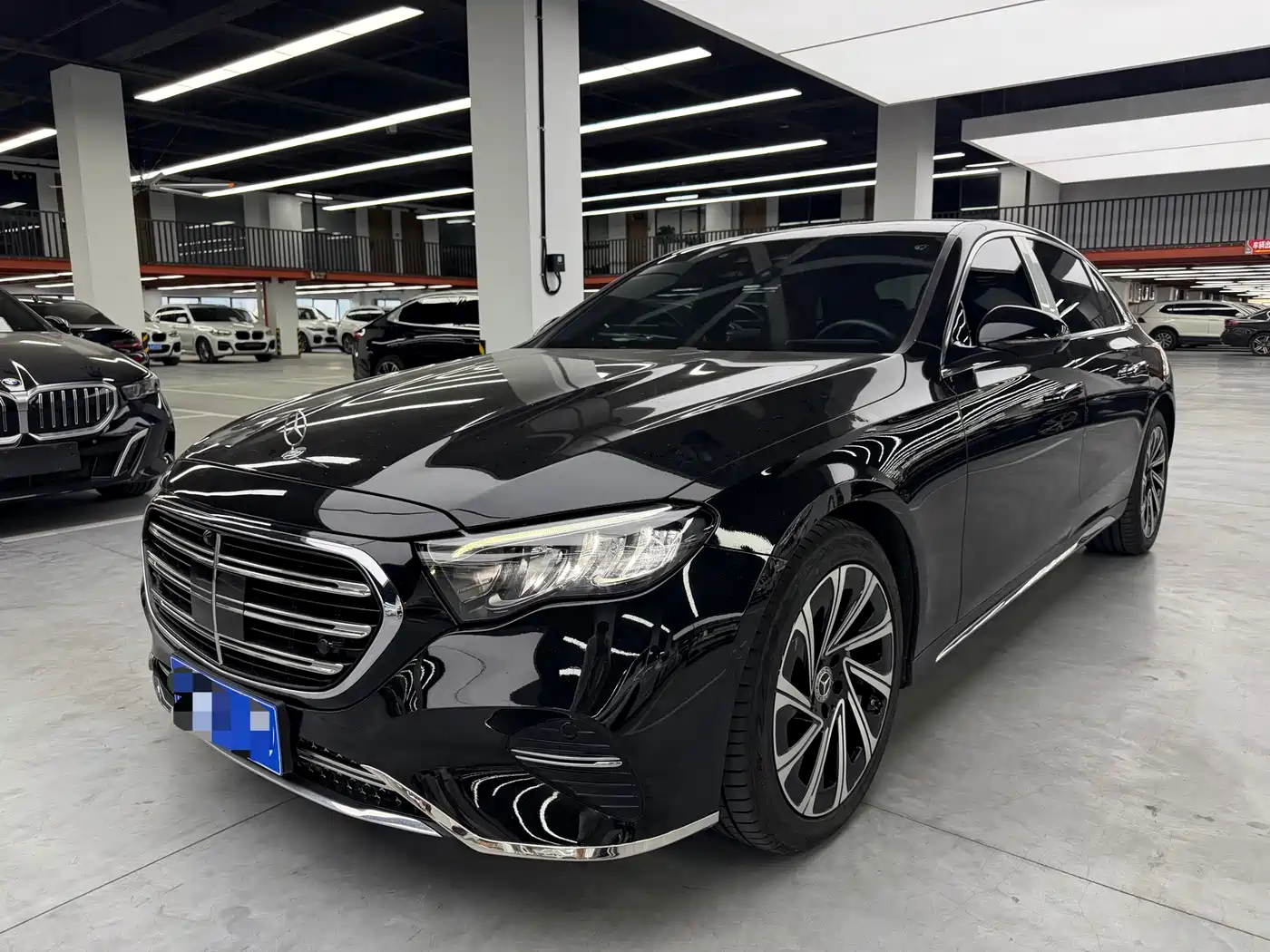 奔驰E级 2025款 改款 E 300 L 豪华型 2025