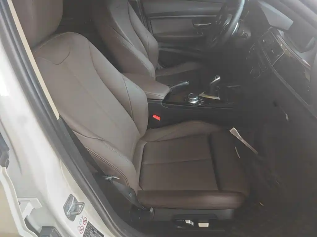 BMW 3 Series — миниатюра 20
