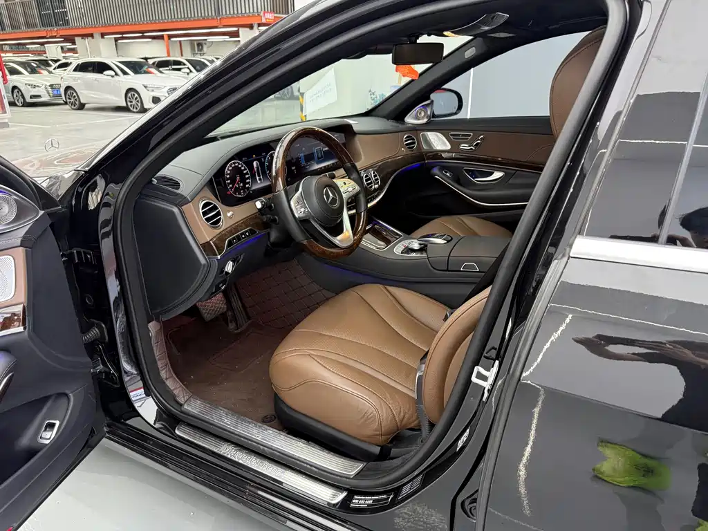 Mercedes-Benz S-Class — миниатюра 12