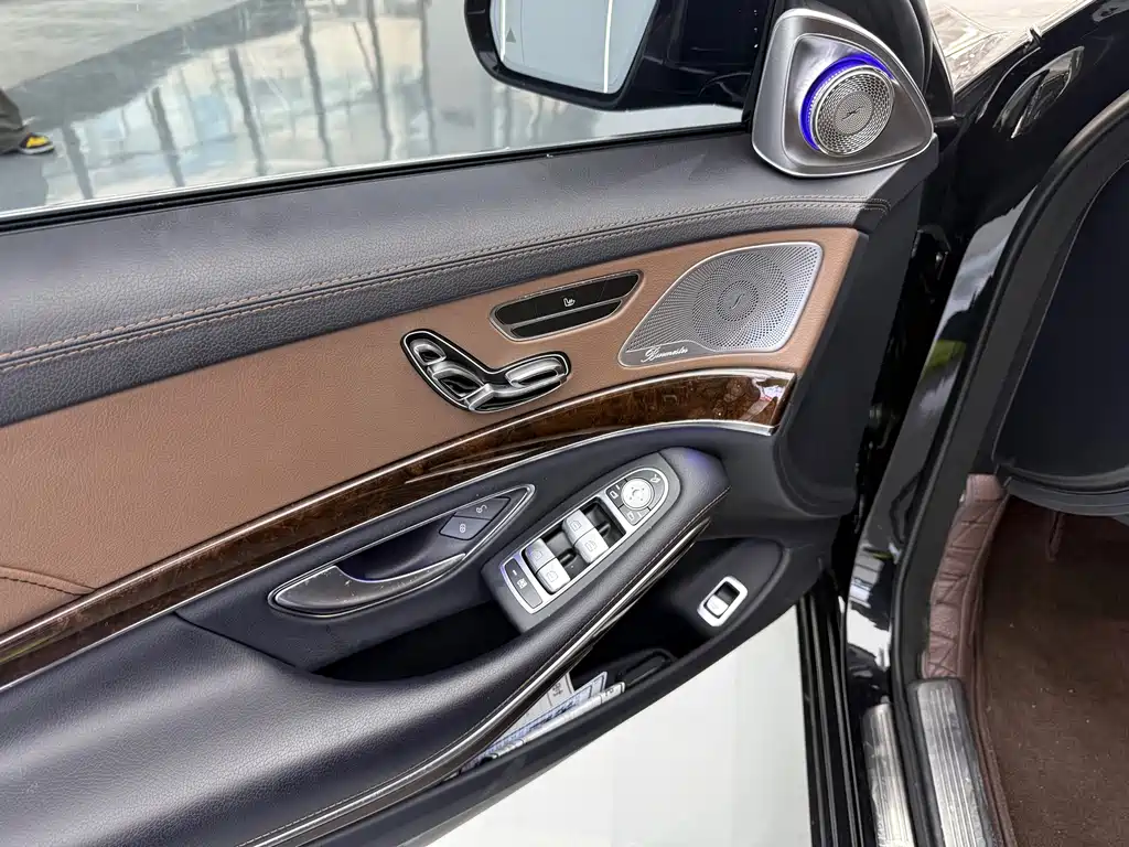 Mercedes-Benz S-Class — миниатюра 8