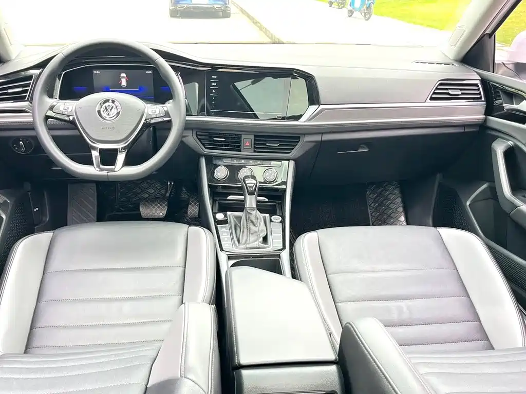 Volkswagen Sagitar — миниатюра 4