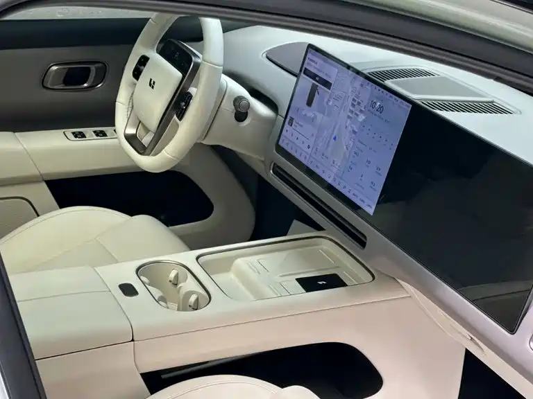 Li Auto Идеальный i6 — миниатюра 15