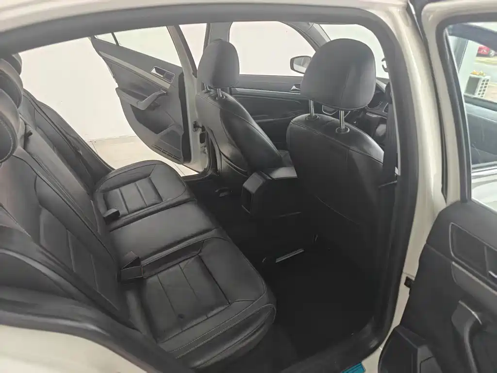 Volkswagen Lavida — миниатюра 12