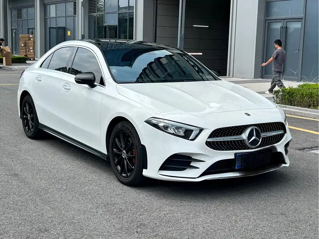 Mercedes-Benz A-Class — миниатюра 3