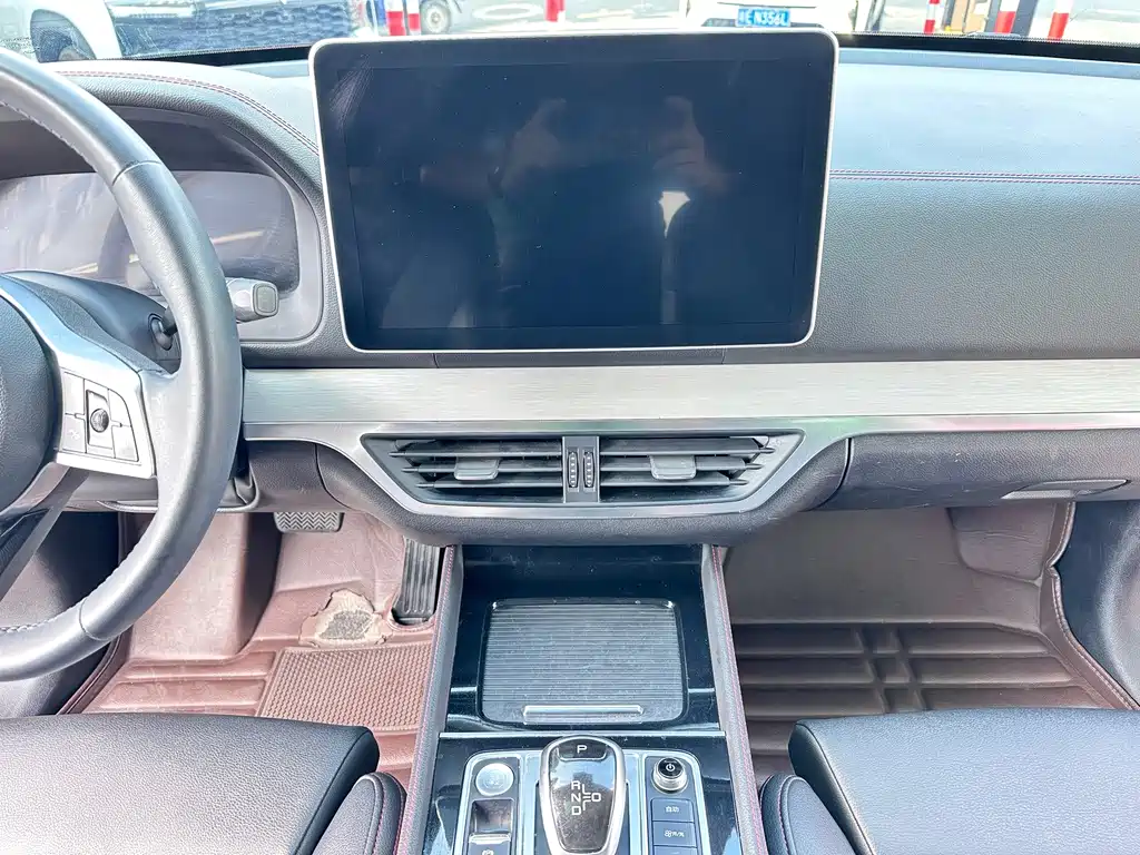 BYD Tang New Energy — миниатюра 8