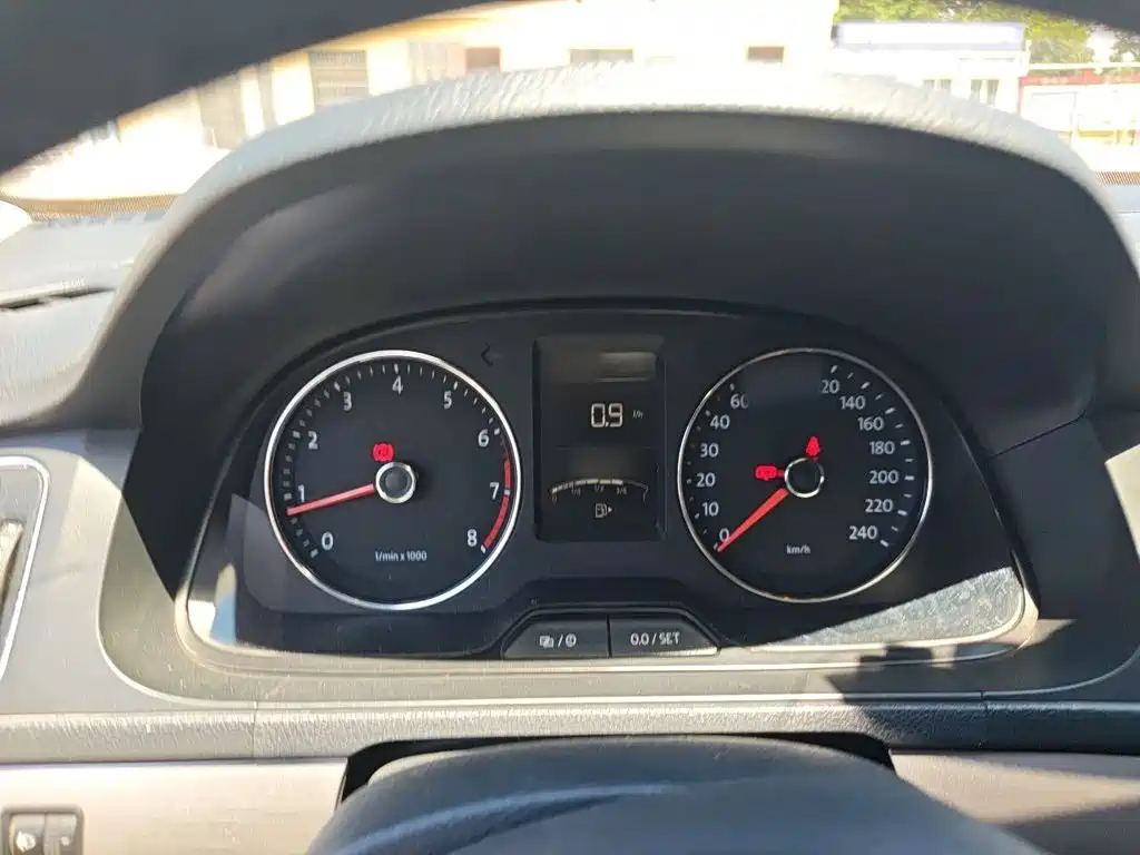 Volkswagen Lavida — миниатюра 4