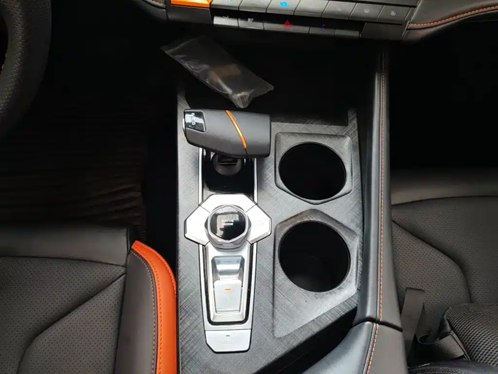 Changan UNI-V — миниатюра 14