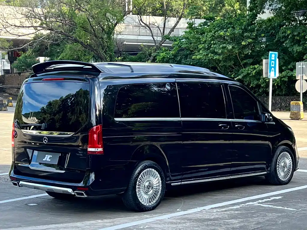 MERCEDES-BENZ V CLASS