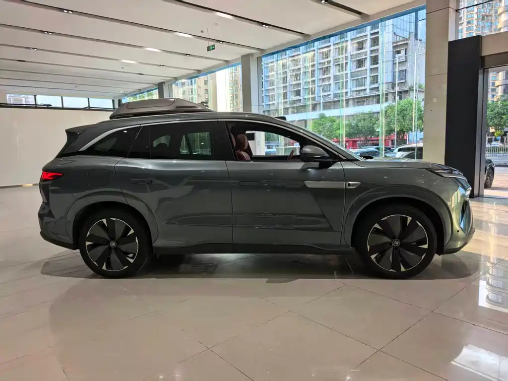 BYD Tang L L 2025 DM 175KM
