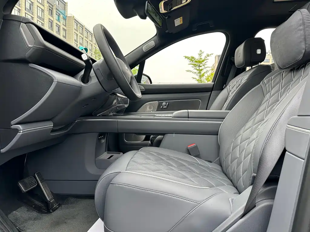 NIO ES8 2026 мест Executive Luxury