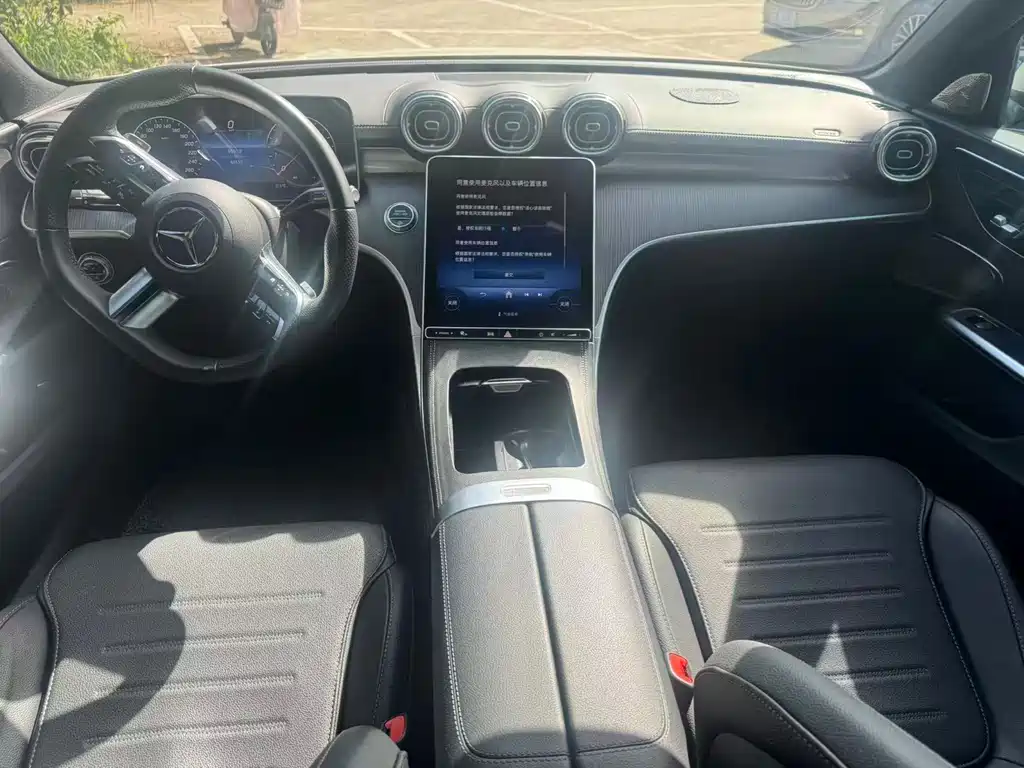 Mercedes-Benz C-Class — миниатюра 7
