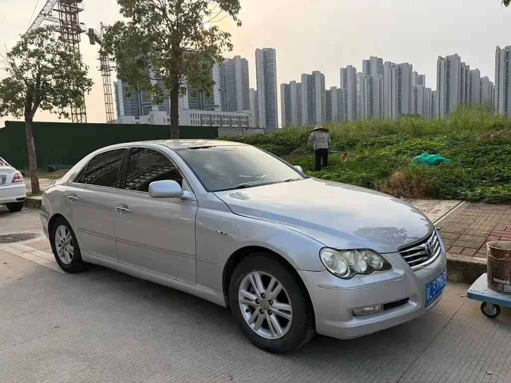 Toyota Reiz — миниатюра 3
