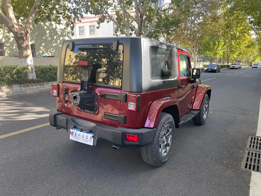 Jeep Wrangler — миниатюра 6