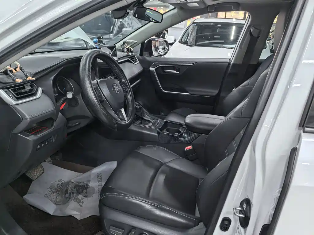 Toyota Wildlander — миниатюра 7