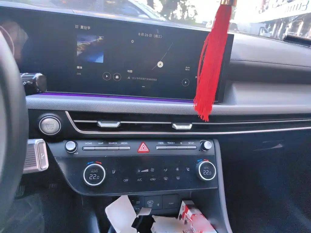 Hyundai Sonata — миниатюра 6