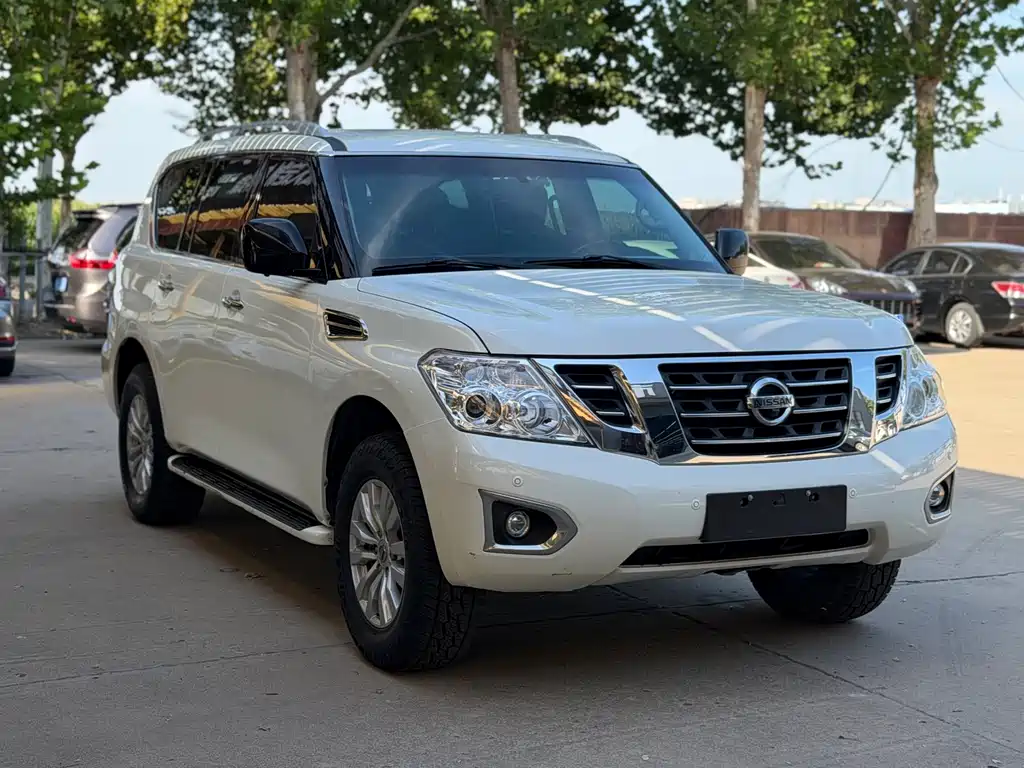 Nissan Patrol — миниатюра 3