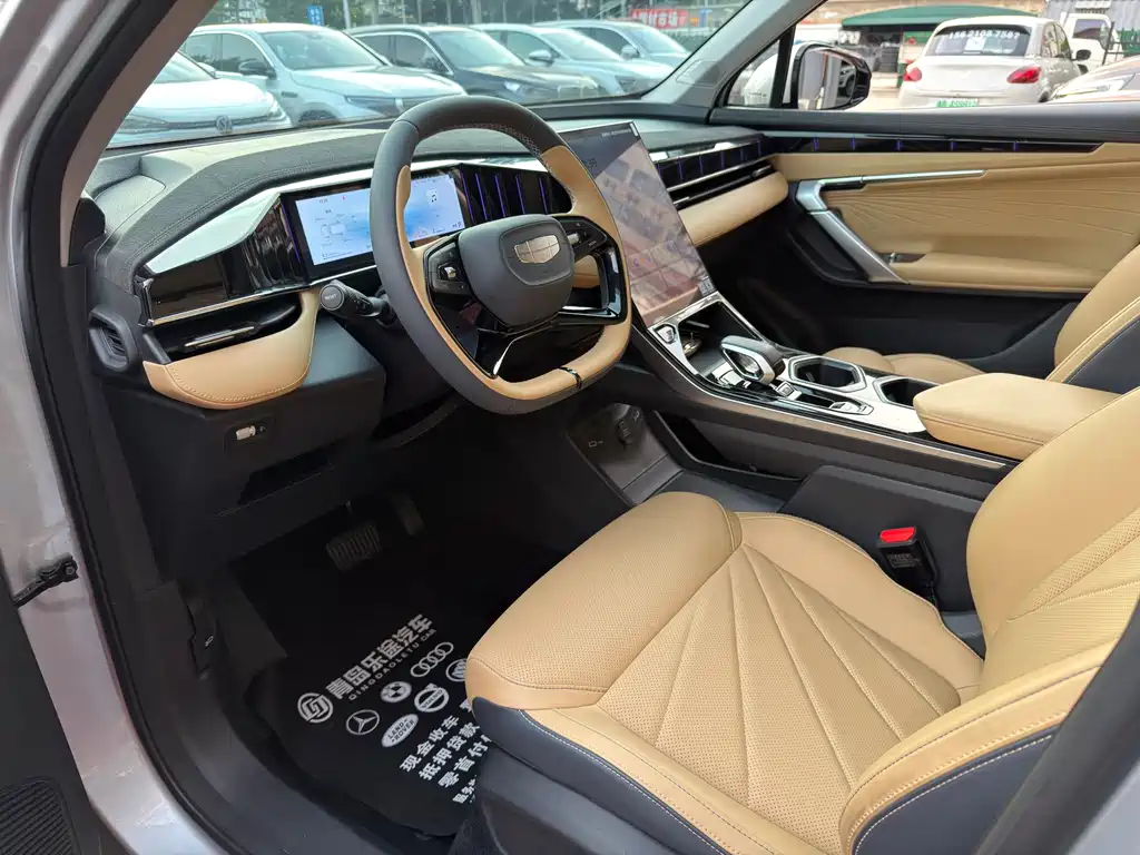 Geely Boyue L L 2023 1.5TD DCT Luxury
