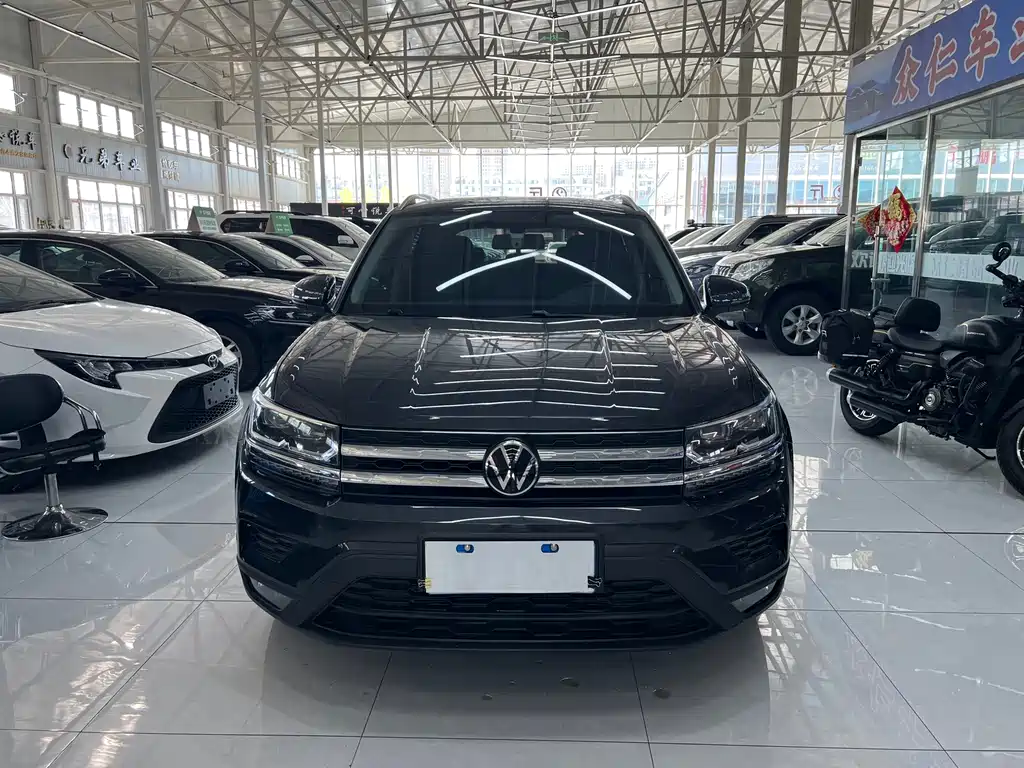 Volkswagen Tharu — миниатюра 2
