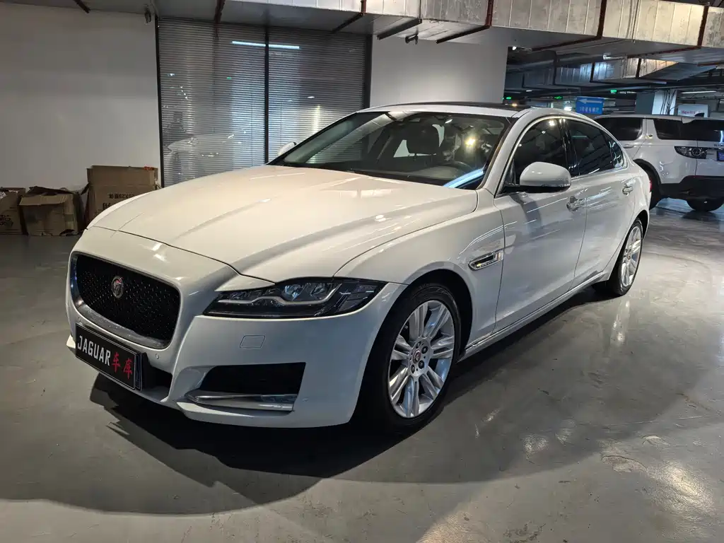 Купить Jaguar XFL