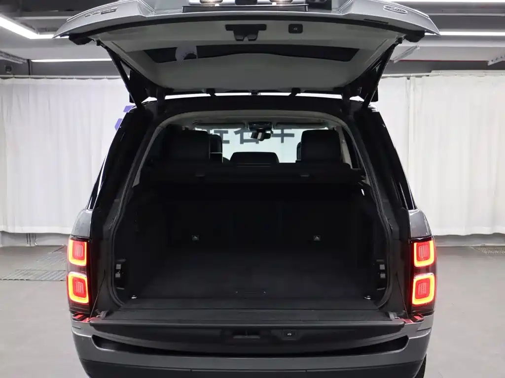 Land Rover Range Rover — миниатюра 33