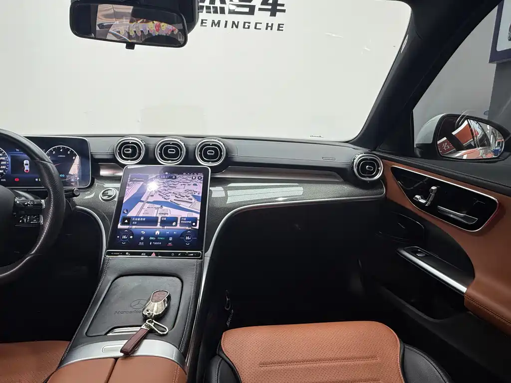 Mercedes-Benz C-Class — миниатюра 11