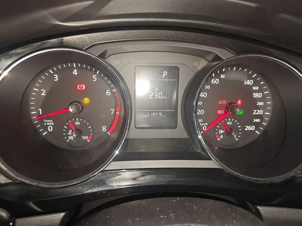 Volkswagen Sagitar — миниатюра 4