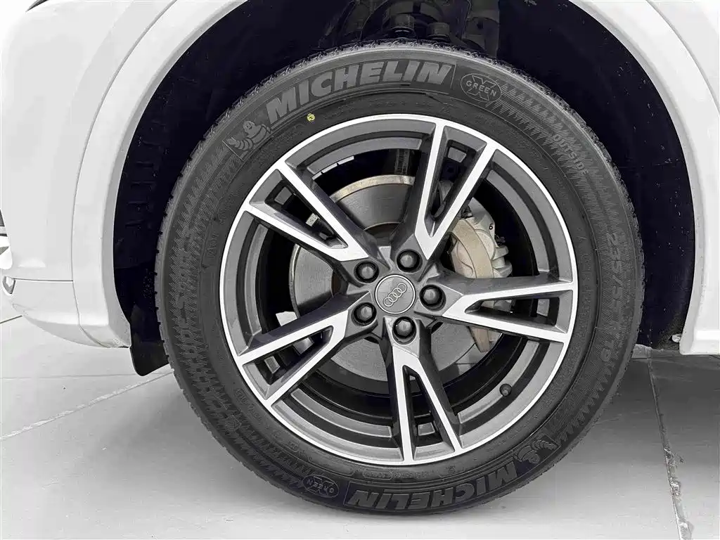 Audi Q5L — миниатюра 29