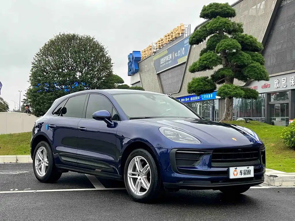 Porsche Macan — миниатюра 3