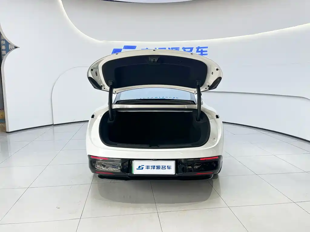 Zeekr 007 2025 Smart Drive 75kWh
