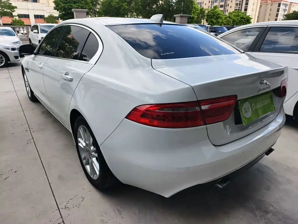 Jaguar XEL — миниатюра 5