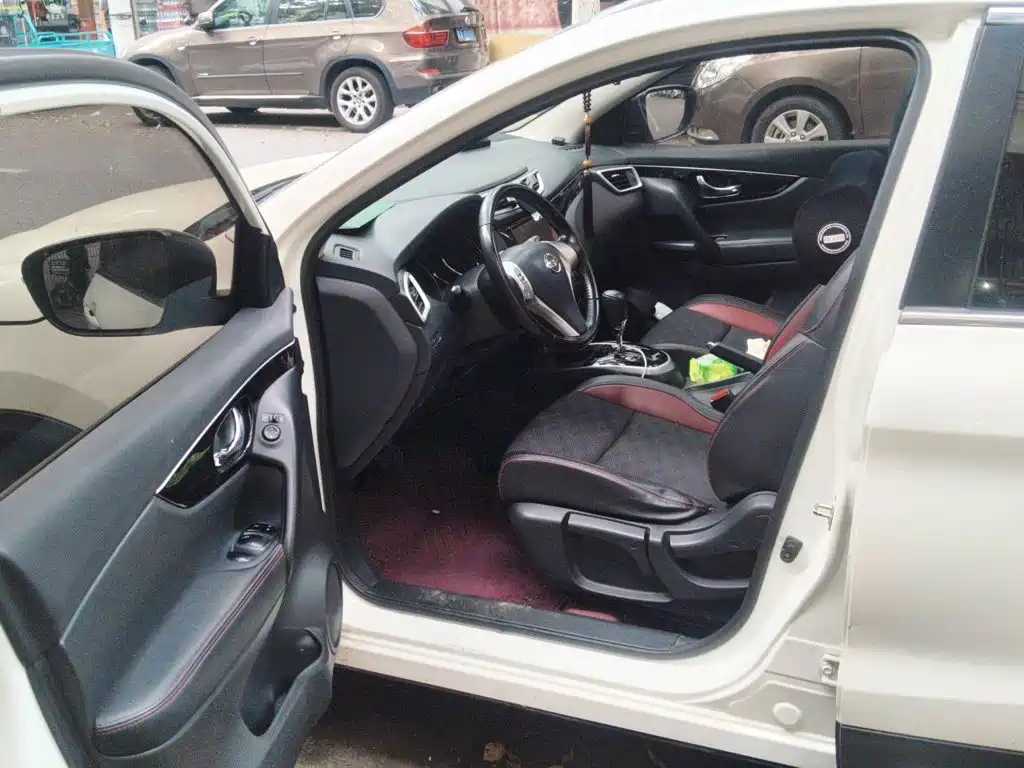 Nissan Qashqai — миниатюра 14