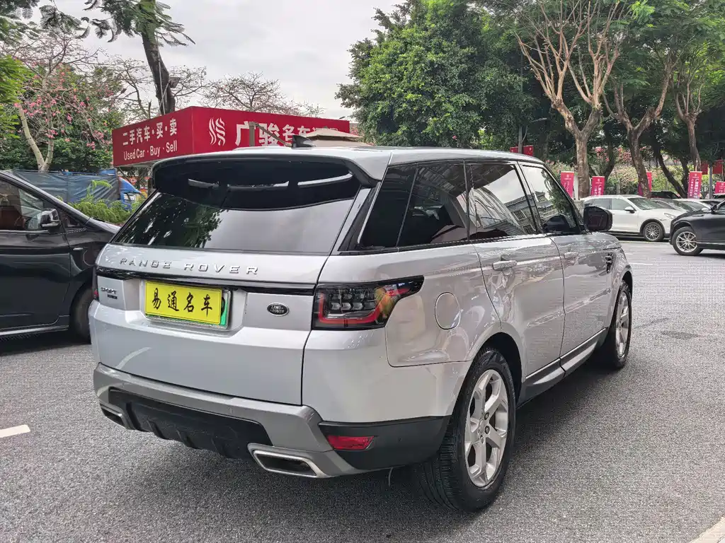 Land Rover Sport PHEV — миниатюра 6