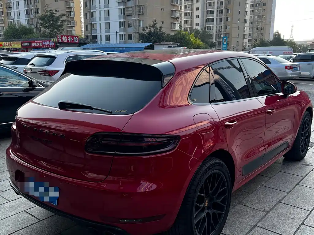 Porsche Macan — миниатюра 5