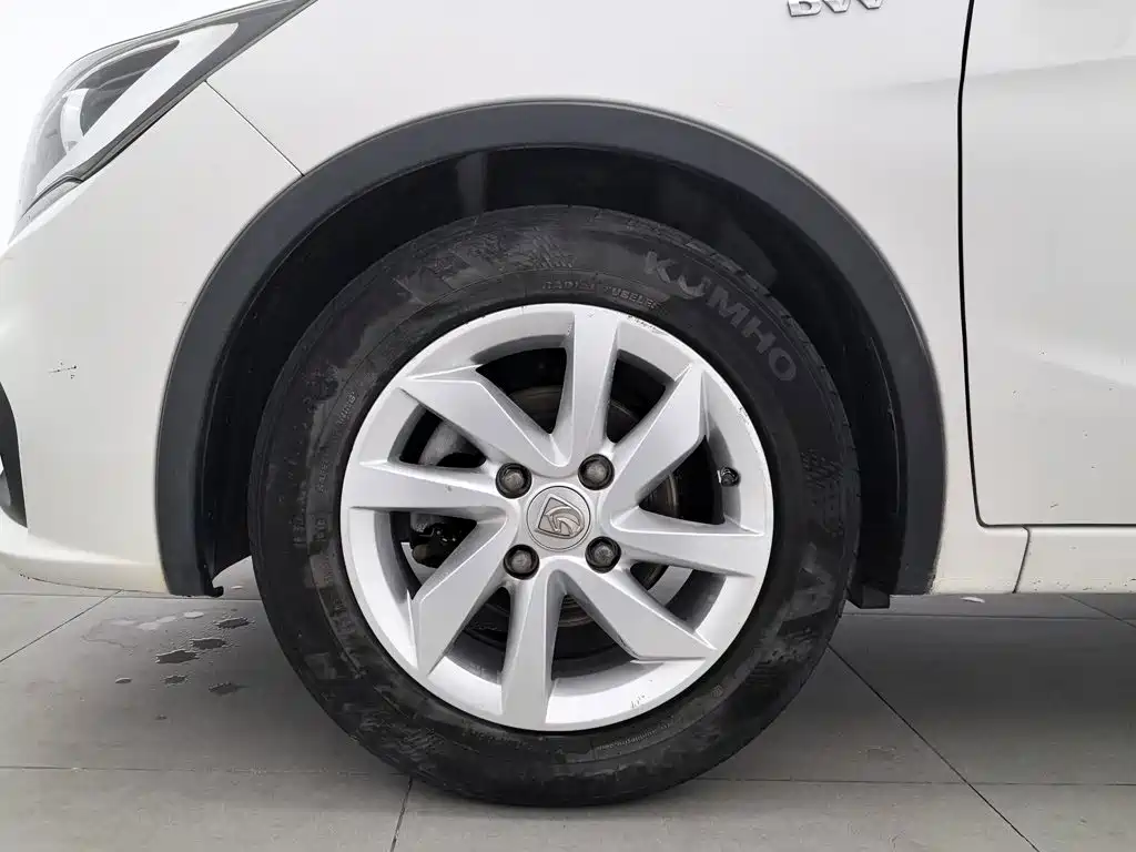 Baojun 310W — миниатюра 17