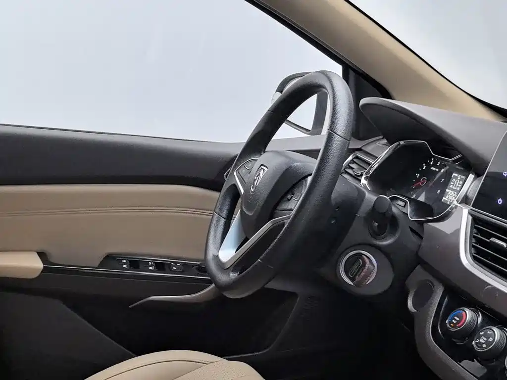 Baojun 310W — миниатюра 22