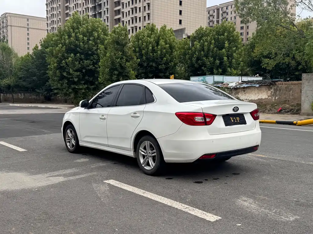 Bestune B30 — миниатюра 17