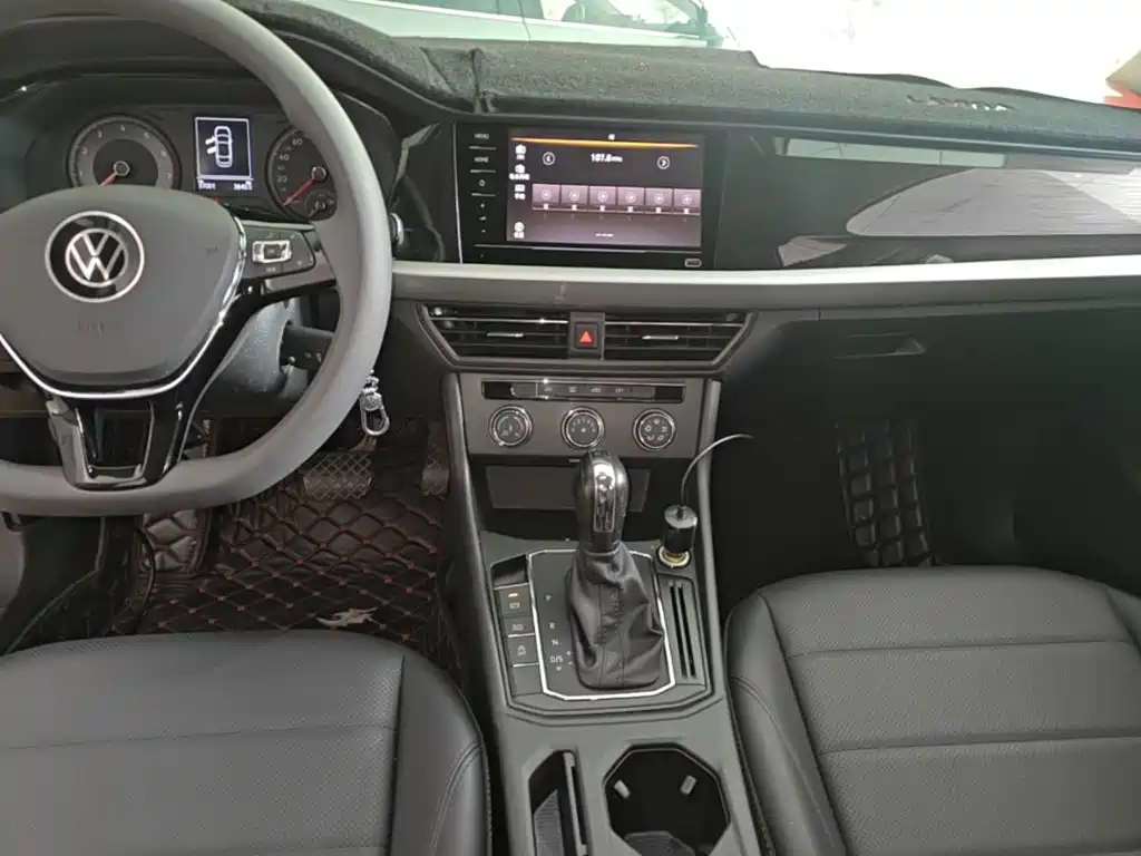 Volkswagen Lavida — миниатюра 10