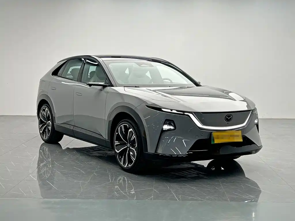 Mazda EZ-60 — миниатюра 8